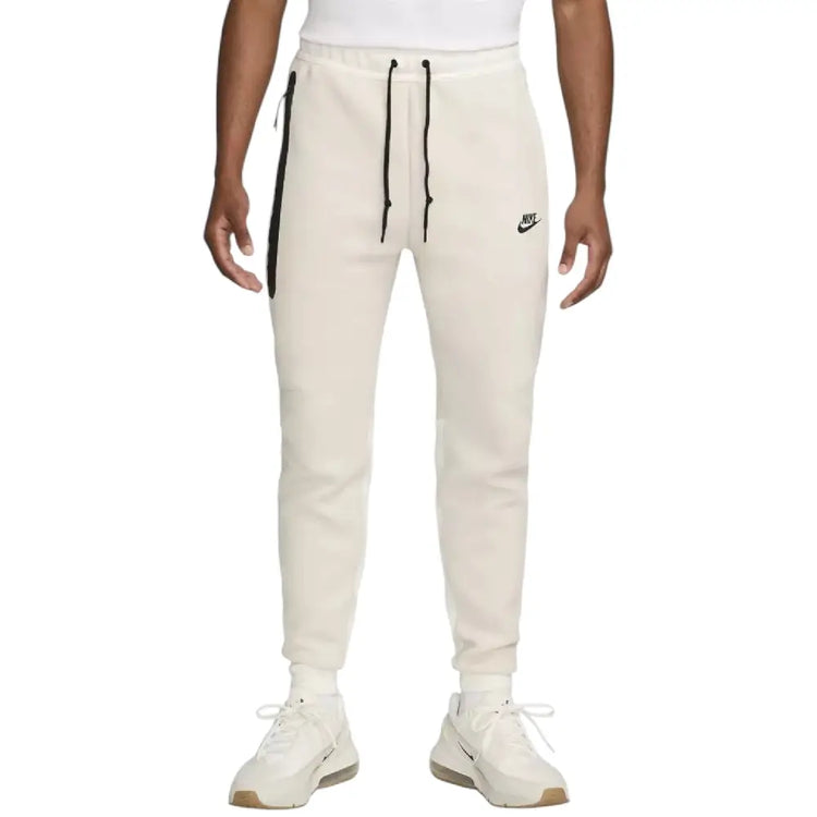 NIKE Tech Fleece Pant FB8002-104