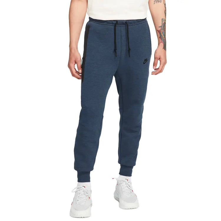 NIKE Sportswear Tech Fleece Slim Fit Pant FB8002-473