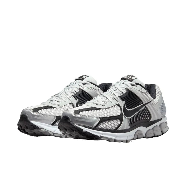 NIKE Zoom Vomero 5 Metallic Silver FJ4151-004