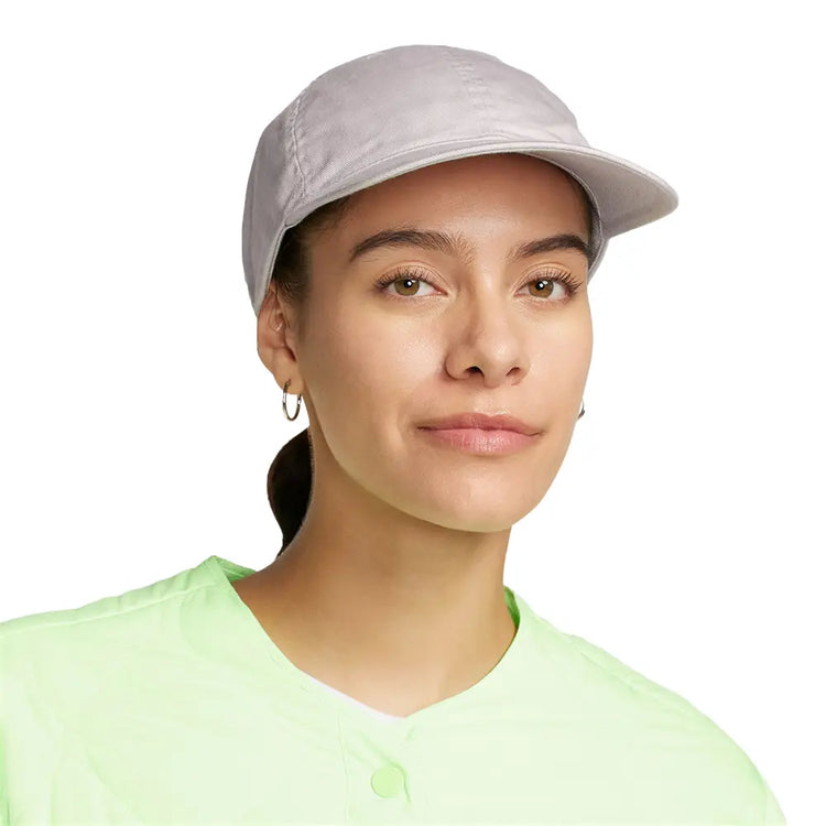 NIKE Club Unstructured Flat Bill Cap FN4405-019