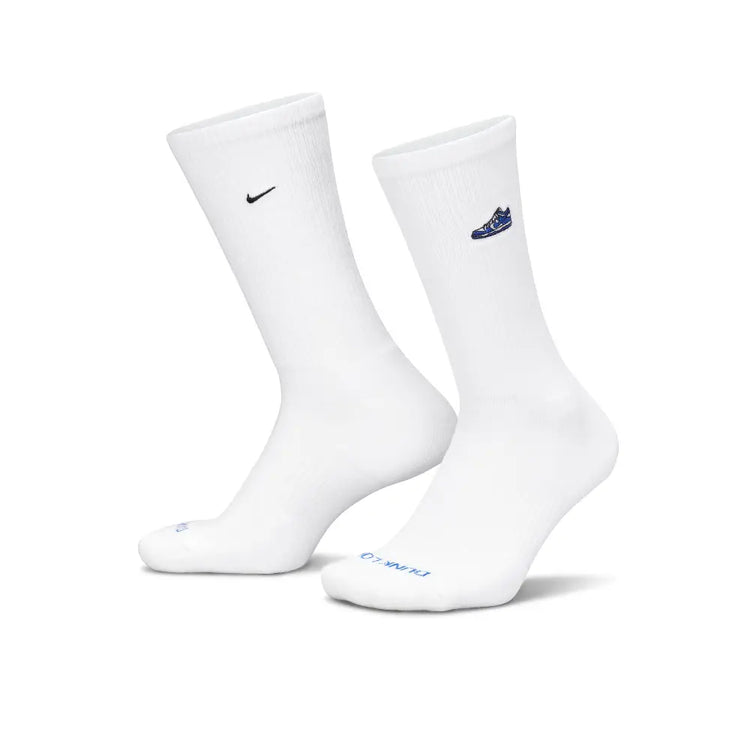 NIKE Everyday Plus Cush Crew Socks FQ0326-100