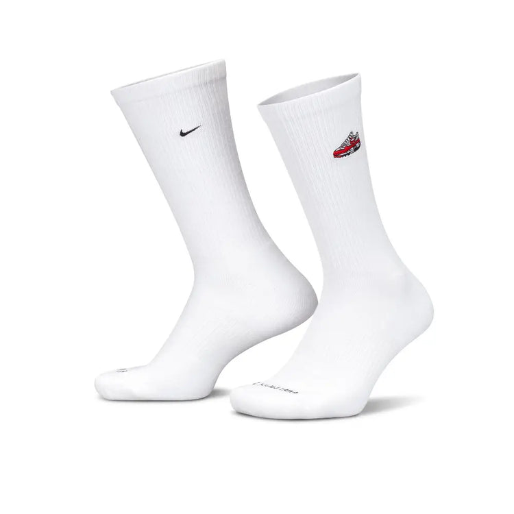 NIKE Everyday Plus Cushioned Crew Socks (1 Pair) FQ0327-100