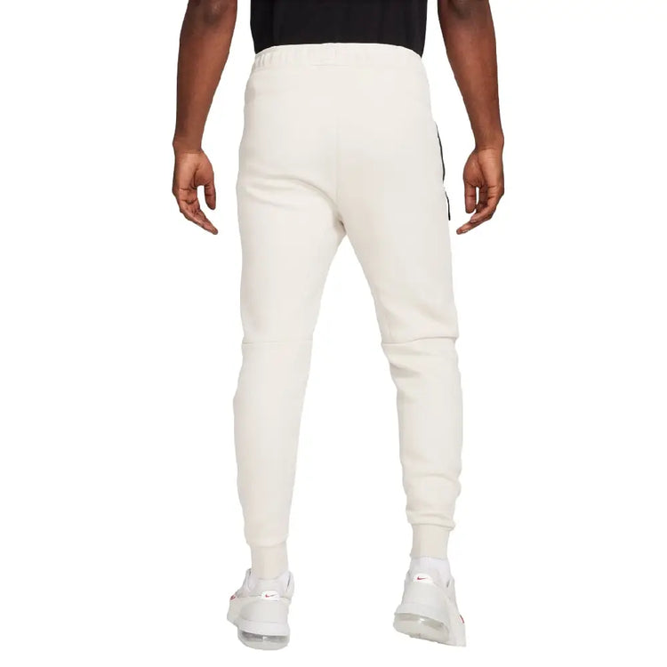 NIKE Tech Fleece Pant FZ4710-104